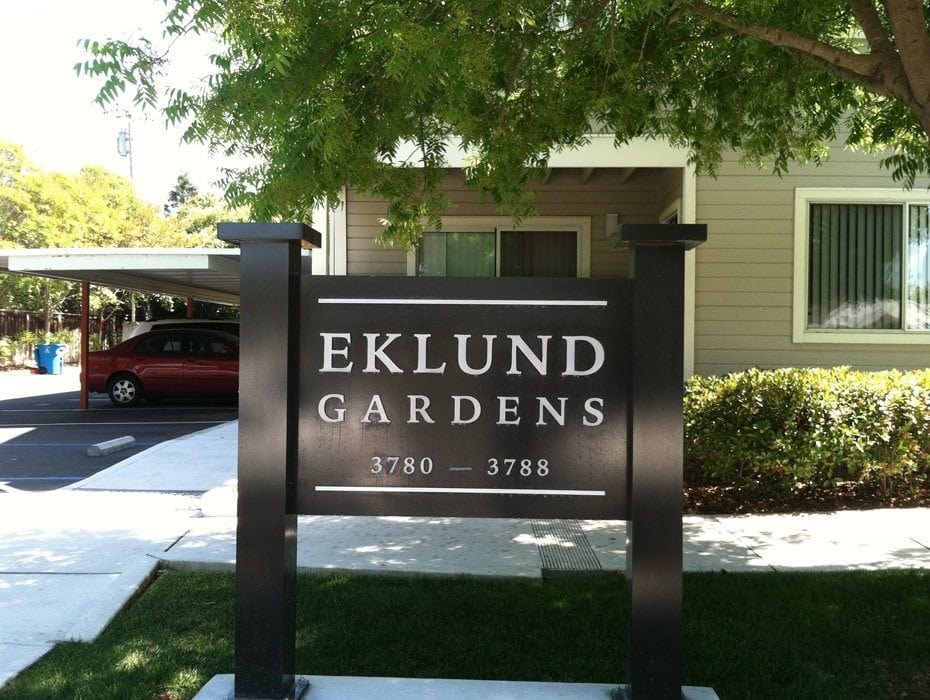 Eklund Gardens 2 Sign